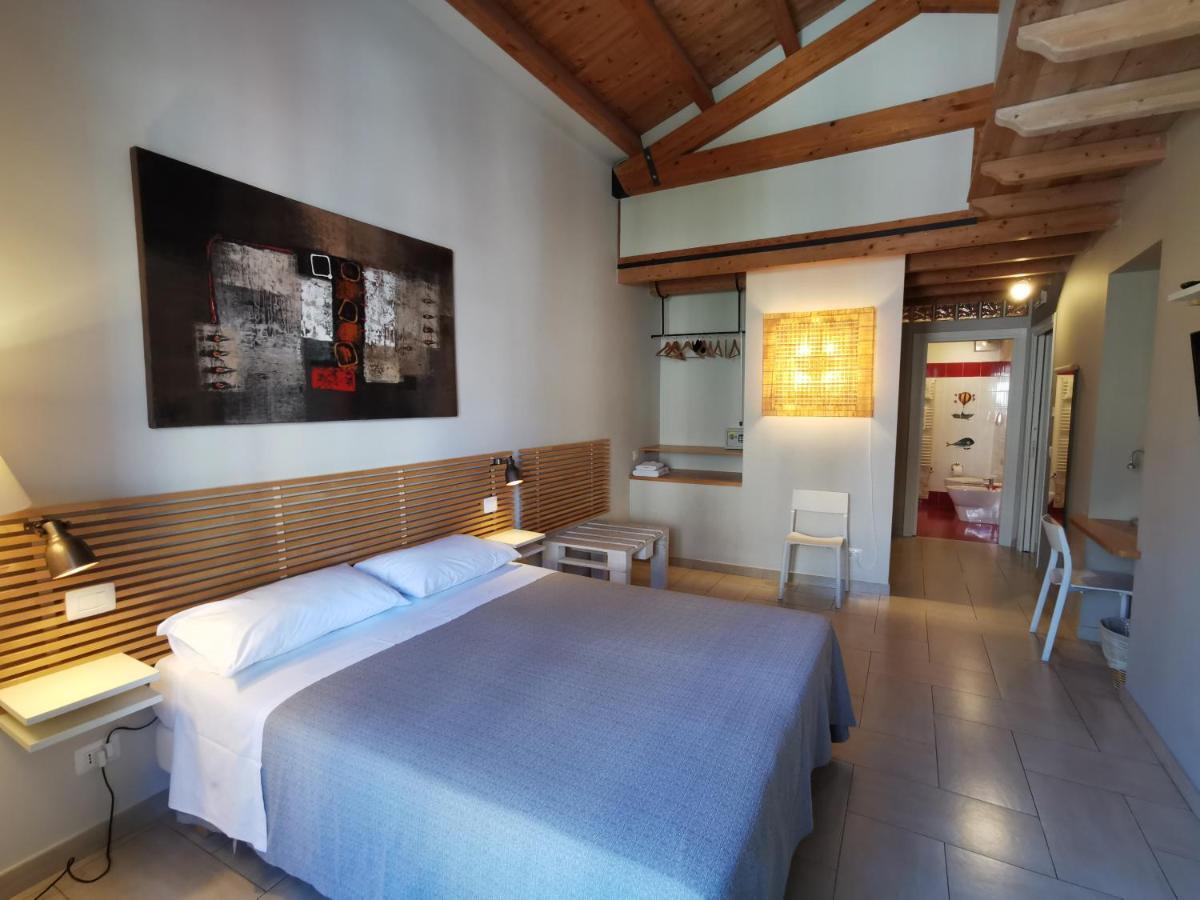 B&B Re Umberto Milazzo Exteriör bild