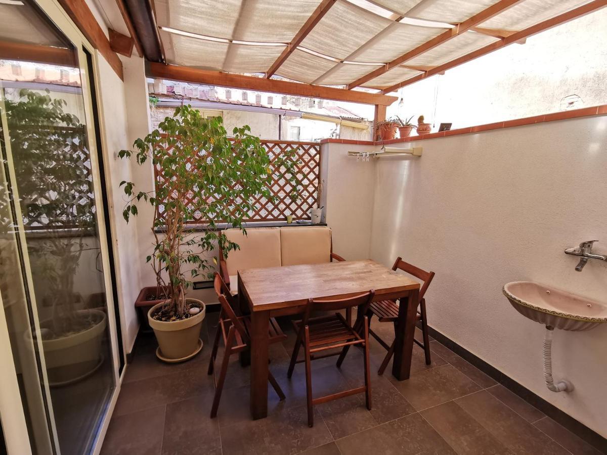 B&B Re Umberto Milazzo Exteriör bild